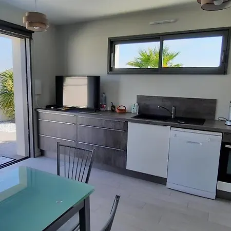 Apartment Neuf Climatise Avec Parking *