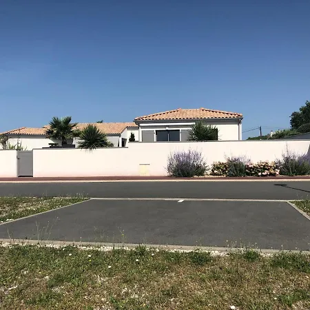 Neuf Climatise Avec Parking Apartment *