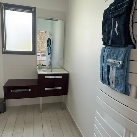 Neuf Climatisé Avec Parking