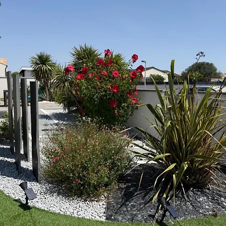 Neuf Climatise Avec Parking Apartment Saint-Sulpice-de-Royan