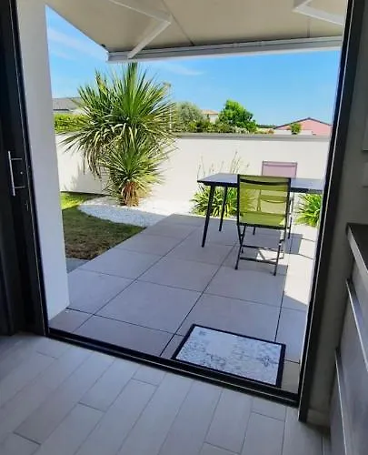 Neuf Climatisé Avec Parking Saint-Sulpice-de-Royan