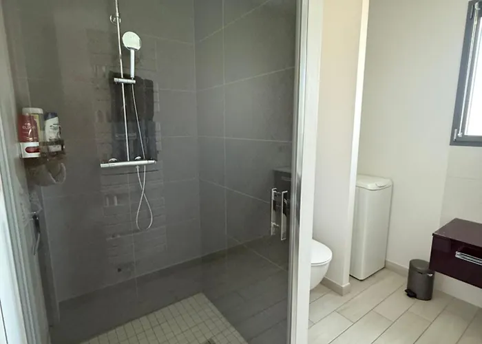 Neuf Climatisé Avec Parking Saint-Sulpice-de-Royan